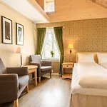 Hotell Fru Haugans 4*