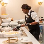 Hotel Fru Haugans 4*
