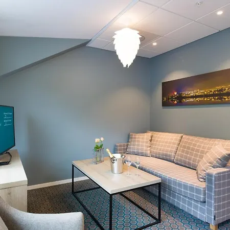 Fru Haugans Отель