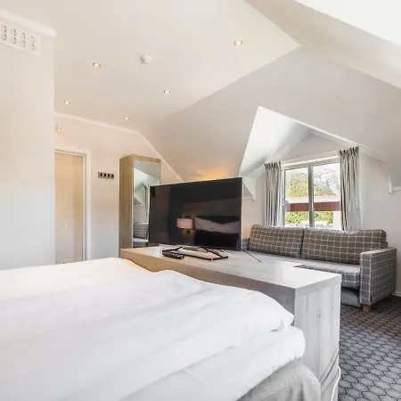 Hotel Fru Haugans 4*