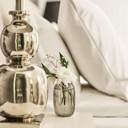 Hotel Fru Haugans 4*