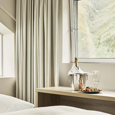 Hotel Fru Haugans 4*