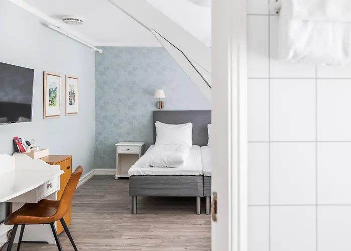 Hotel Fru Haugans 4*