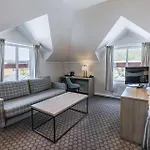 Fru Haugans 4*